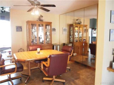 1195 Bowen Dr W, North Tonawanda, NY 14120 - photo 5