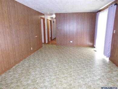 360 Wilshire Dr N, Keizer, OR 97303 - photo 5