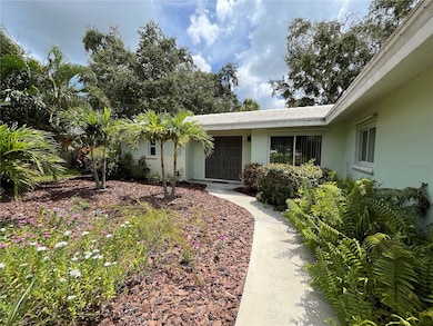 3337 Spring Mill Cir, Sarasota, FL 34239 - photo 5