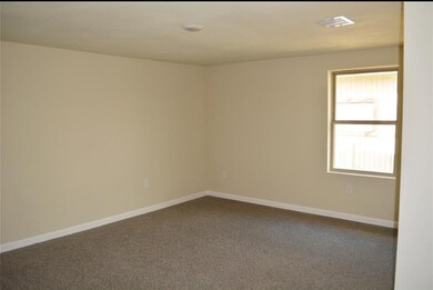 3007 Grovey St unit B, Houston, TX 77026 - photo 6