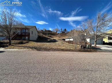 890 Columbine Ave, Colorado Springs, CO 80904 - photo 2
