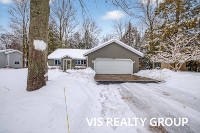 6671 Beech Creek Dr, Fruitport, MI 49415 - photo 2