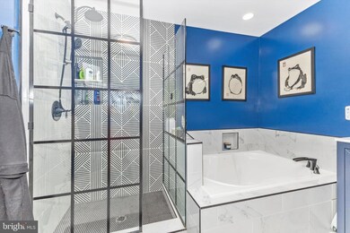 114 Whiskey Creek Cir, Frederick, MD 21702 - photo 4