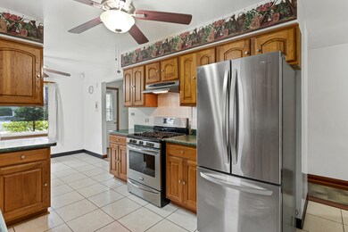 133 S Martin Ave, Waukegan, IL 60085 - photo 6