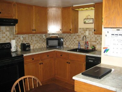 1316 Fretz Ave, Allentown, PA 18103 - photo 2