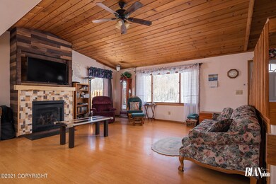 005_2021.04.05 . 1750 N Pioneer Peak Dr