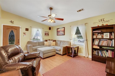 18047 Davie Dr, Ponchatoula, LA 70454 - photo 6