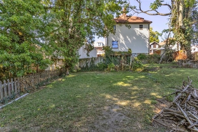 211 E 7th Ave, Tarentum, PA 15084 - photo 5