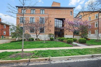 31 Brighton Way unit 2B, Saint Louis, MO 63105 - photo 2