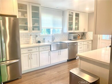 20759 Clark St, Woodland Hills, CA 91367 - photo 5