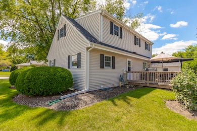 202 W Crystal St, Mundelein, IL 60060 - photo 4