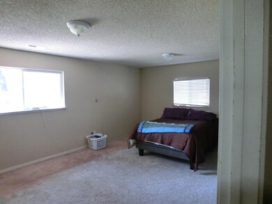 2646 Rainbow Ln, Redding, CA 96002 - photo 5