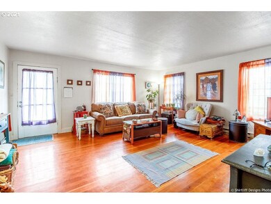 2162 Riverview St, Eugene, OR 97403 - photo 7