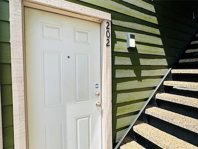 9837 Walnut St unit S202, Dallas, TX 75243 - photo 4