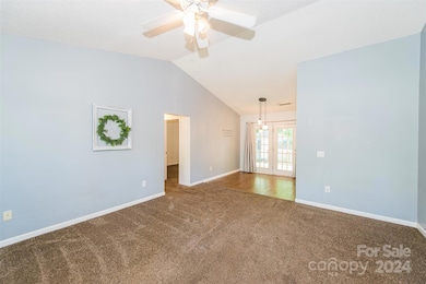 LIVINGROOM / KITCHEN NOOK AREA