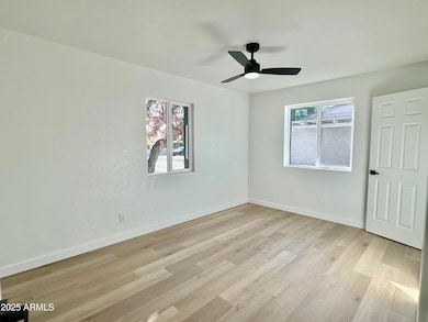 3244 E Harvard St unit 2, Phoenix, AZ 85008 - photo 2