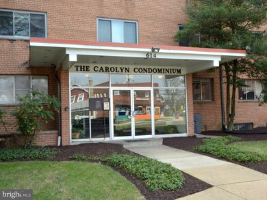 The Carolyn Condominiums unit 405, Silver Spring, MD 20910 - photo 2