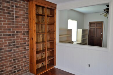 317 Cardinal Rd, Jacksonville, NC 28546 - photo 4