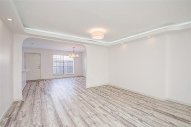 10332 Longmont Dr unit 473, Houston, TX 77042 - photo 5