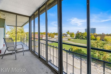 8300 E Jefferson Ave unit 508, Detroit, MI 48214 - photo 3