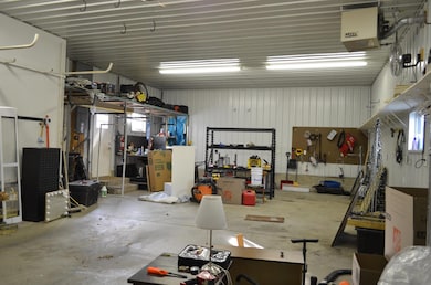 1553 Audubon Dr, Waterloo, IA 50701 - photo 4