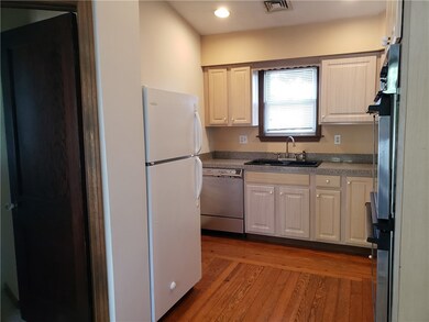 19 Potter St, Cranston, RI 02910 - photo 2