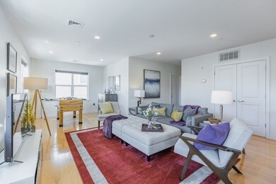 65 Beacon St unit 305, Somerville, MA 02143 - photo 6