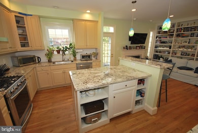 7914 Quarry Ridge Way, Bethesda, MD 20817 - photo 7