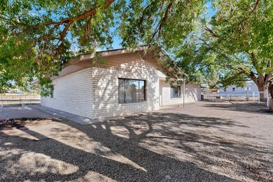 8 Palomas Rd, Los Lunas, NM 87031 - photo 3