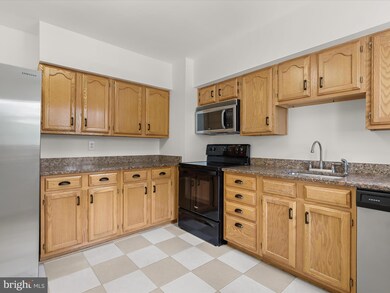 149 Longview Dr, Catonsville, MD 21228 - photo 5