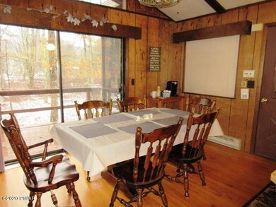 801 Granite Ct, Lords Valley, PA 18428 - photo 4