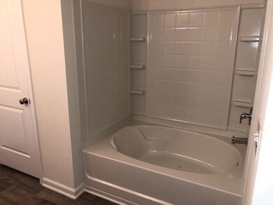 709WidgeonMasterbath