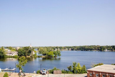 215 Pleasant5