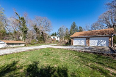 932 W Chapel Rd, Asheville, NC 28803 - photo 3