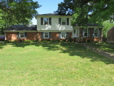 8013 Cortland Dr