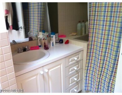 4 Lewis St unit 3rd Floor, Apt. A, Greenwich, CT 06830 - photo 5