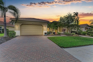 293 Martellago Dr, Venice, FL 34275 - photo 2