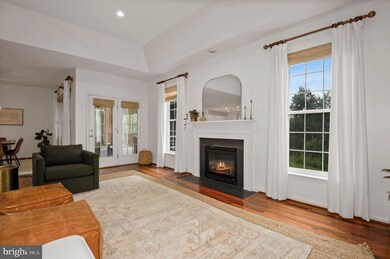 17584 Tedler Cir, Round Hill, VA 20141 - photo 2