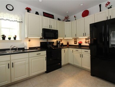 233 Day Ln, Williston, VT 05495 - photo 5