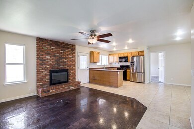 705 N San Jose Circle Main Rooms 2