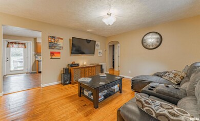 326 Williamette Ave, Lincoln, IL 62656 - photo 3