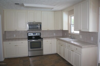 1412 Grove Park Blvd, Jacksonville, FL 32216 - photo 6