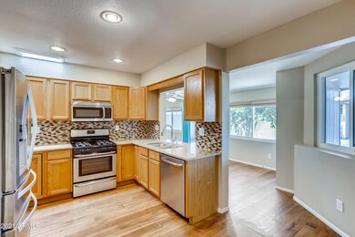 10873 W Santa fe Dr unit 13, Sun City, AZ 85351 - photo 7