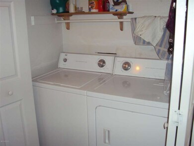 2151 N Meridian #25 inside washer and dr