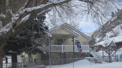 Exterior 3