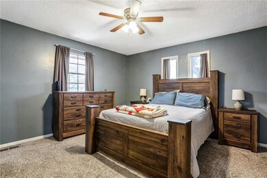 102 E Cedar St, Spring Hill, KS 66083 - photo 7