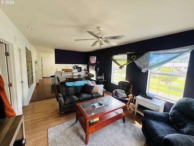 510 Fir St, Powers, OR 97466 - photo 5