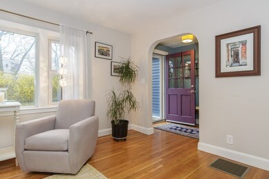 64 Hodge Rd, Arlington, MA 02474 - photo 3