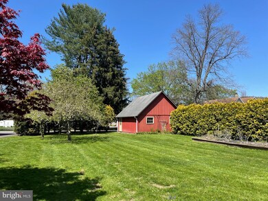 225 Linden Ln, Riegelsville, PA 18077 - photo 5