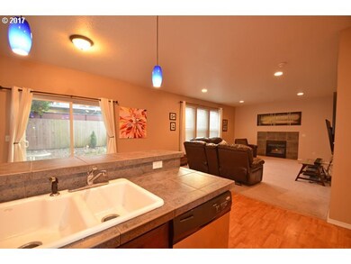 Kitchen/Living Room